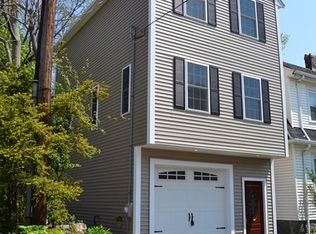 86 Centre St, Quincy, MA 02169