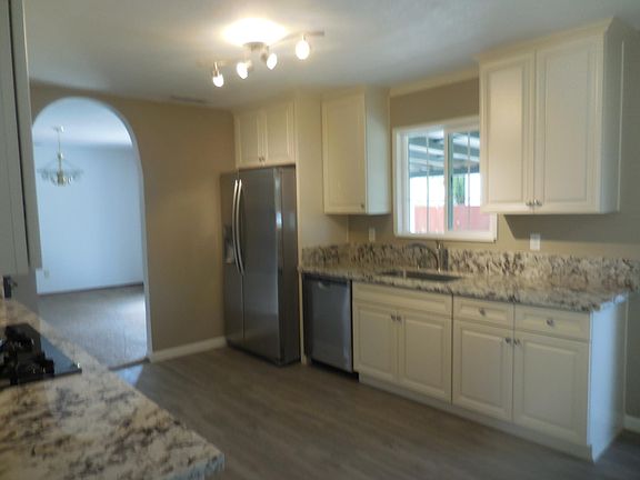 West facing Kitchen, new lighting