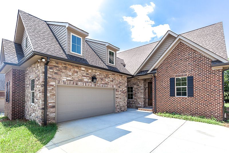 1st image of 2425 Brooke Willow Blvd