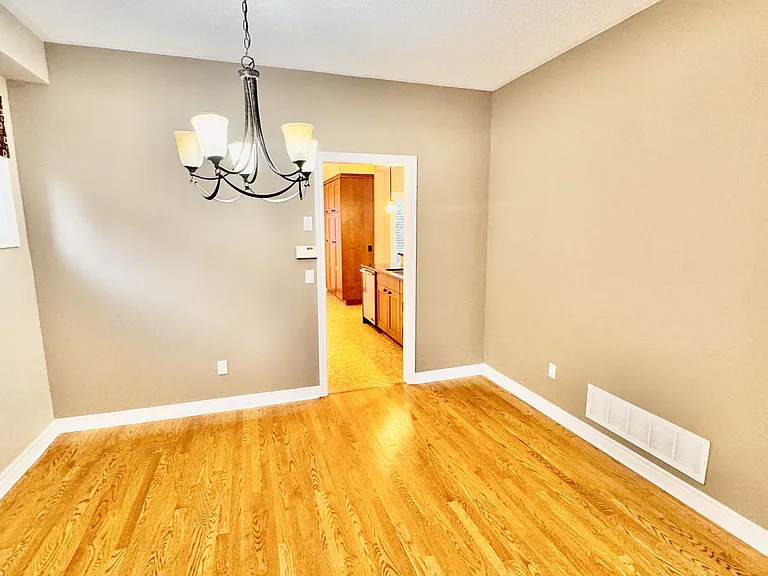 2401 Ennerdale Rd — Photo 12