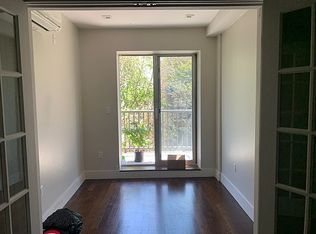 207 Spencer St #3D, Brooklyn, NY 11205