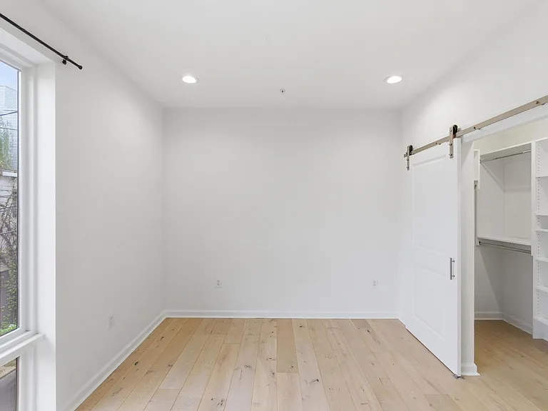 2011 N Reese St #7B — Photo 19