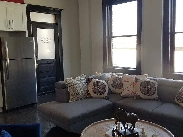 2 bed, 2.0 bath, 1600 sqft, $2,500 — Photo 26