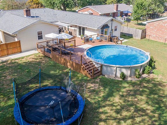 3rd image of 181 Peachtree Rd