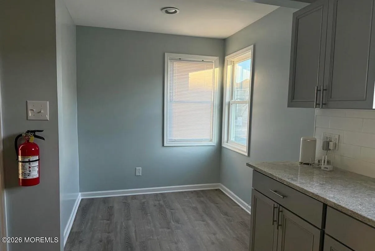 2 bed, 900 sqft, $2,575 — Photo 4