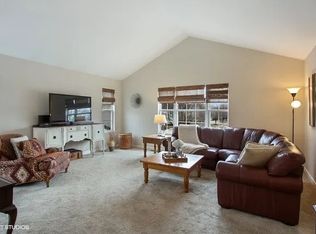 1249 Orleans Dr, Mundelein, IL 60060
