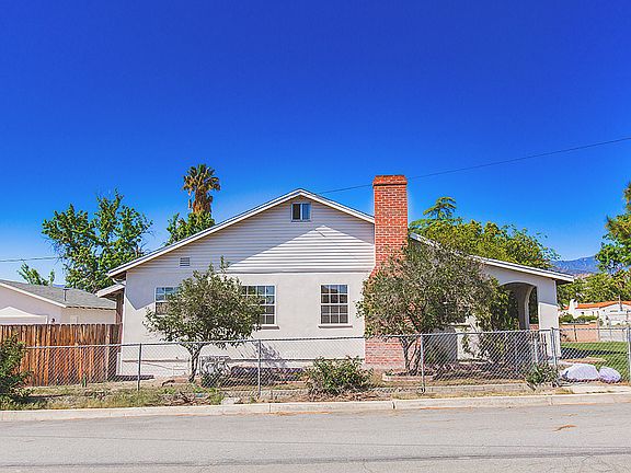 5th image of 1313 Tourmaline Ave
