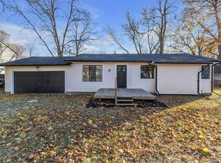 9063 Ashdown Ave, White Lake, MI 48386