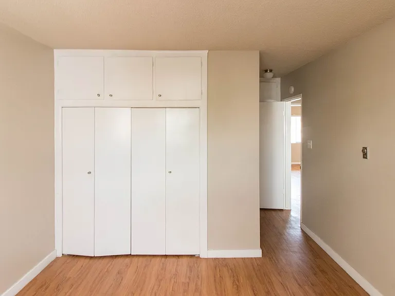 645 Lime Ave — Photo 12