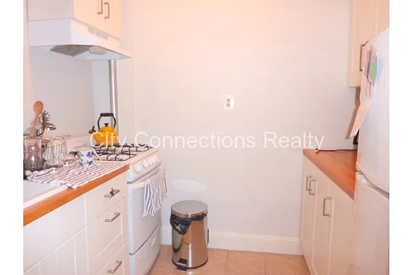 Rented by City Connections Realty | media 14