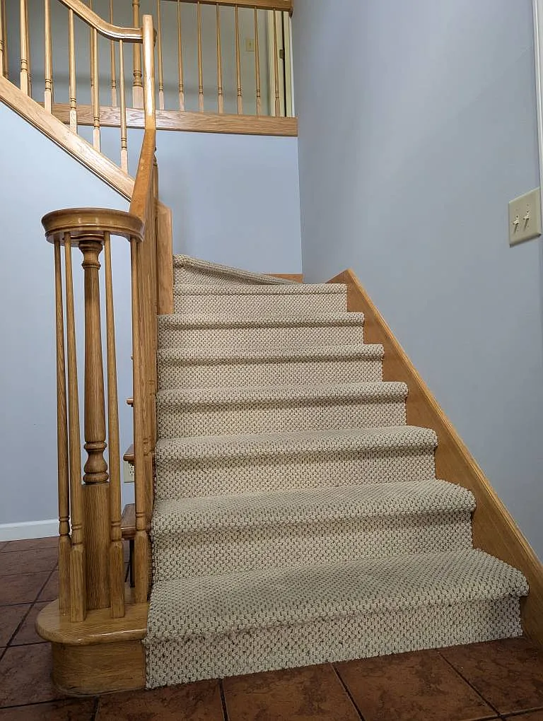 4 bed, 2.5 bath, 2526 sqft, $2,500 — Photo 2