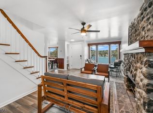 255 E Shore Trl, Sparta, NJ 07871