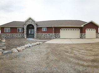 16901 236th Cir, Hutchinson, MN 55350