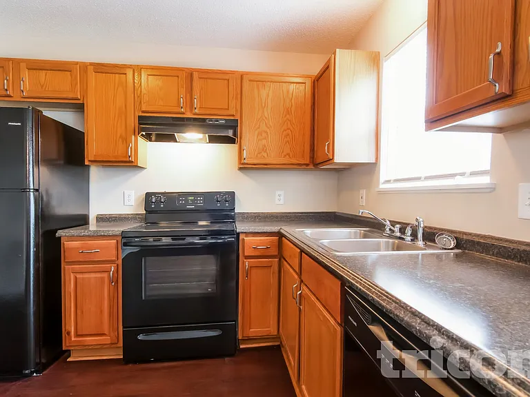 160 Saddleridge Rd — Photo 5