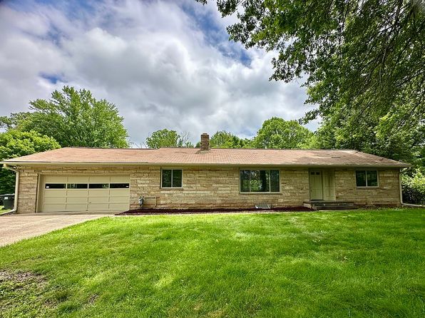 3220 Hilltop Rd