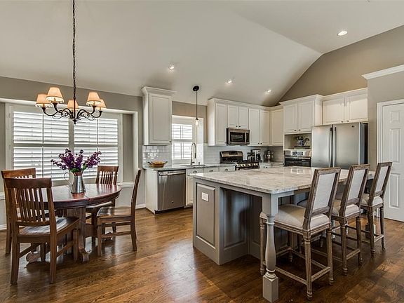 4th image of 4624 Gardenia Way