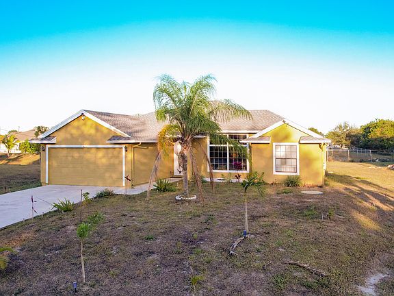 3rd image of 2091 SW Castinet Lane