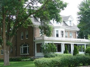 501 Spriggs St, Charles City, IA 50616