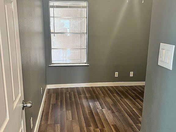 3rd image of 2405 Royal Crest Cir