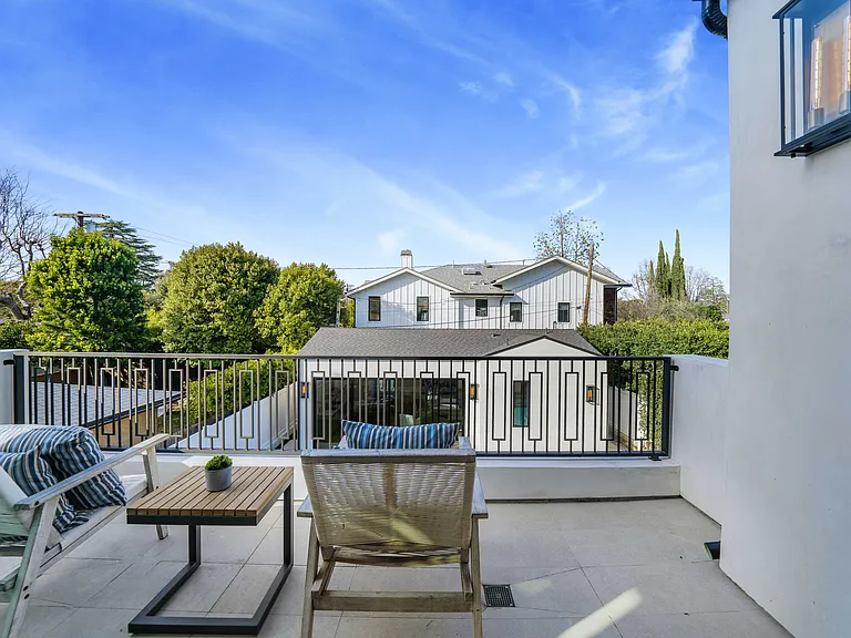 12207 Valleyheart Dr — Photo 14