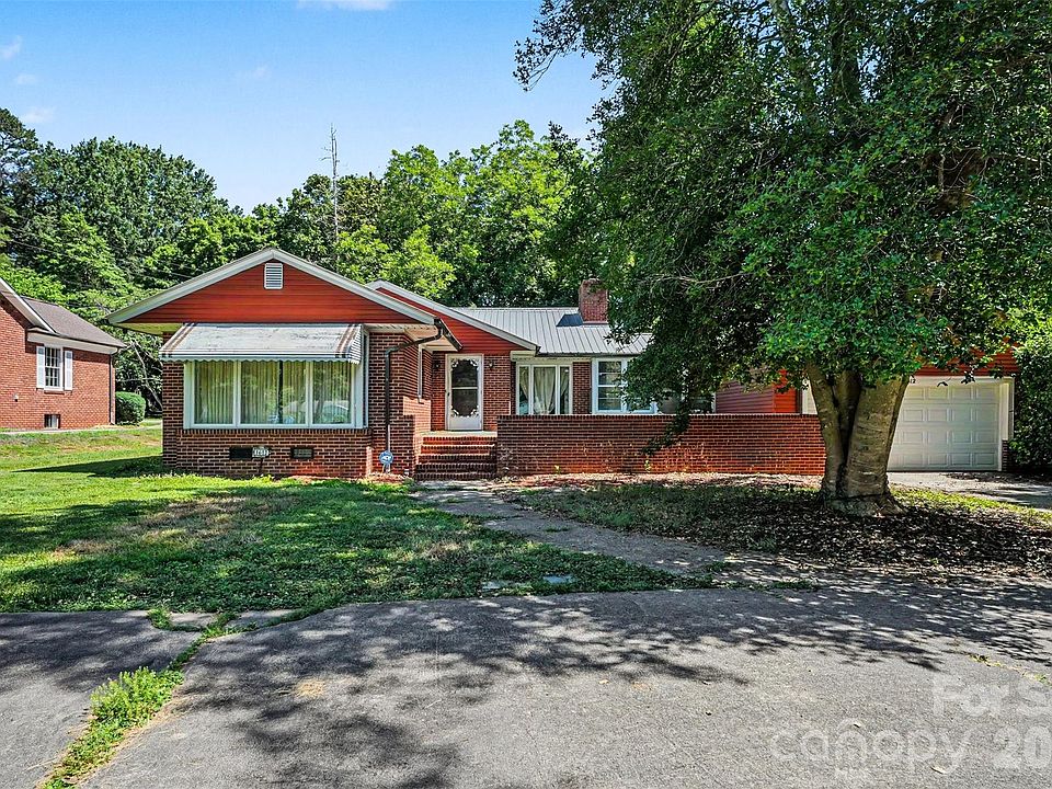1st image of 1612 Statesville Blvd