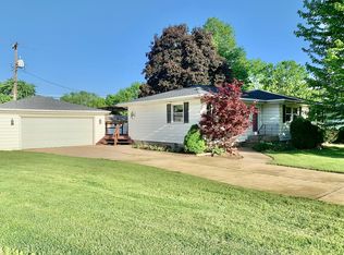 2716 Everette Rd, Ottawa, IL 61350