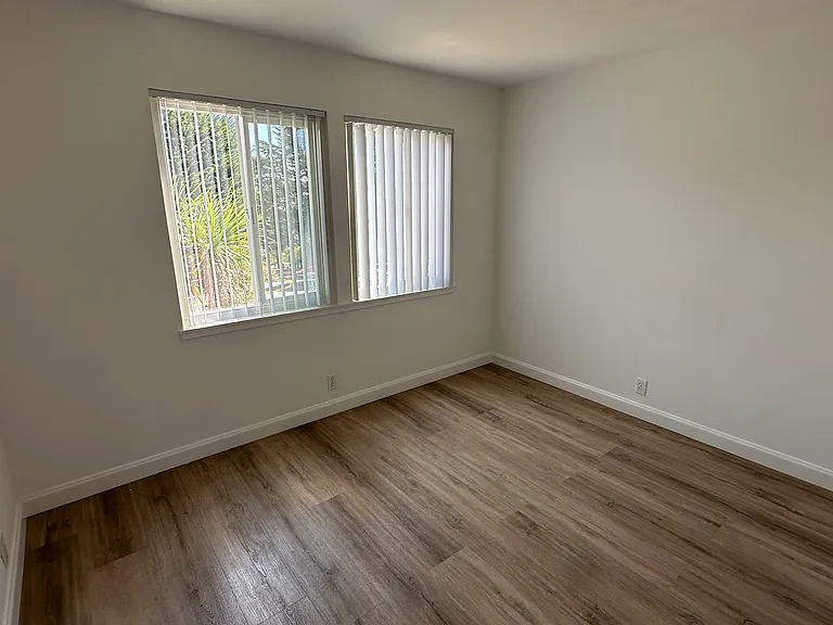 385 Talbot Ave #1 — Photo 10