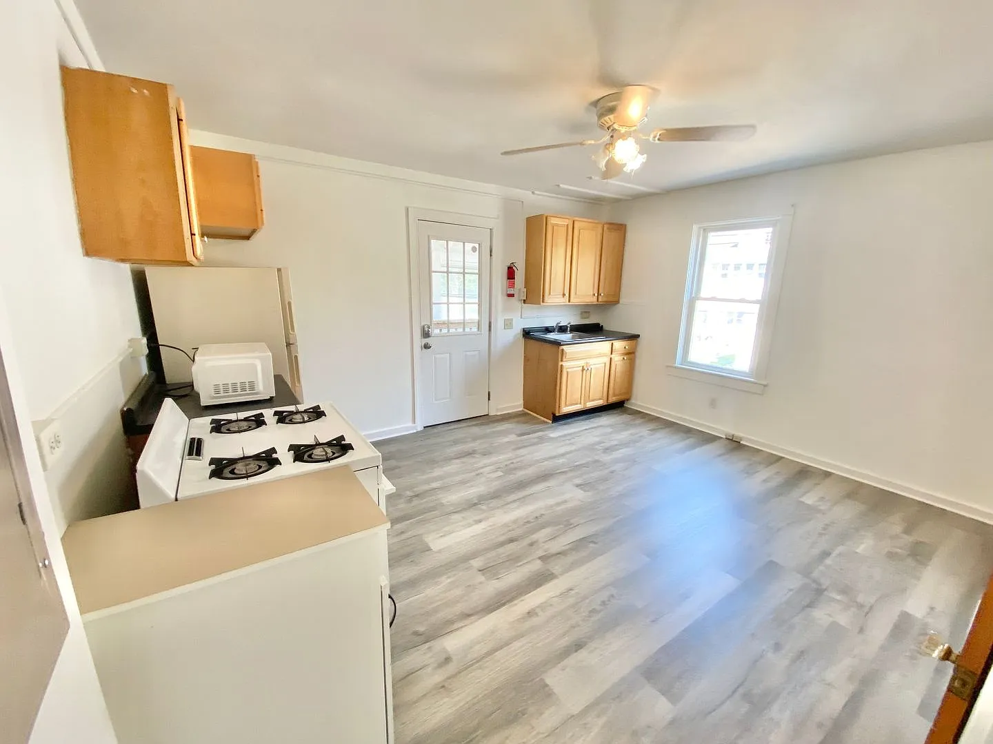 299 East Allen Dr — Photo 3