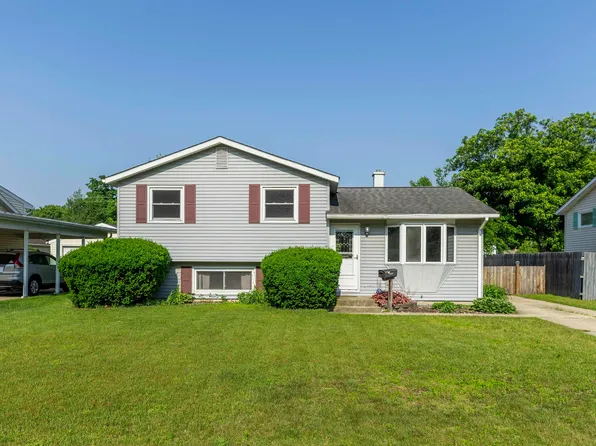 1839 Winston Dr, South Bend, IN 46635