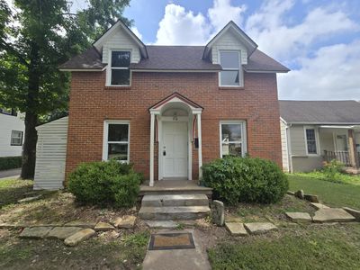 611 E 10th Ave, Winfield, KS, 67156