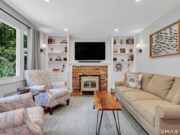 5th image of 181 Wilderwood Drive