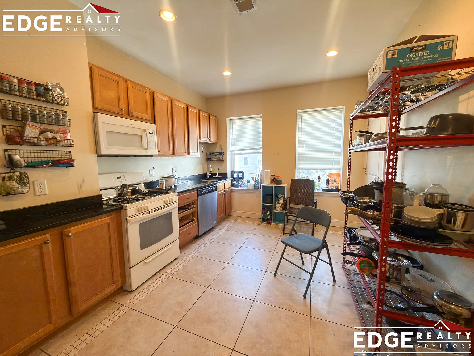 5 bed, 1500 sqft, $4,700 — Photo 1