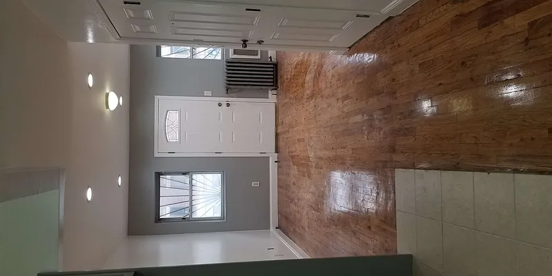 Rented by City Express Realty & Management Corp | media 33