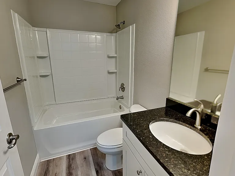 1866 W Hialeah Dr — Photo 7