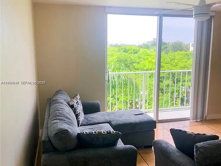 1740 NW North River Dr #623 — Photo 6