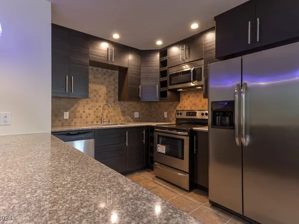 905 Boulder Springs Dr Unit 202, Las Vegas, NV 89128