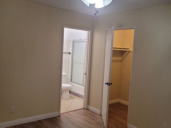 4th image of 1916 E 6th St #6609757