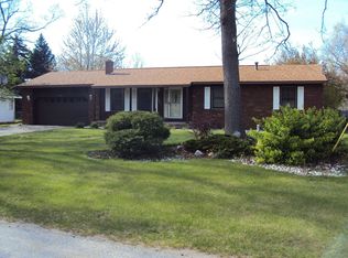 1280 Cardinal Circle Dr, Muskegon, MI 49445