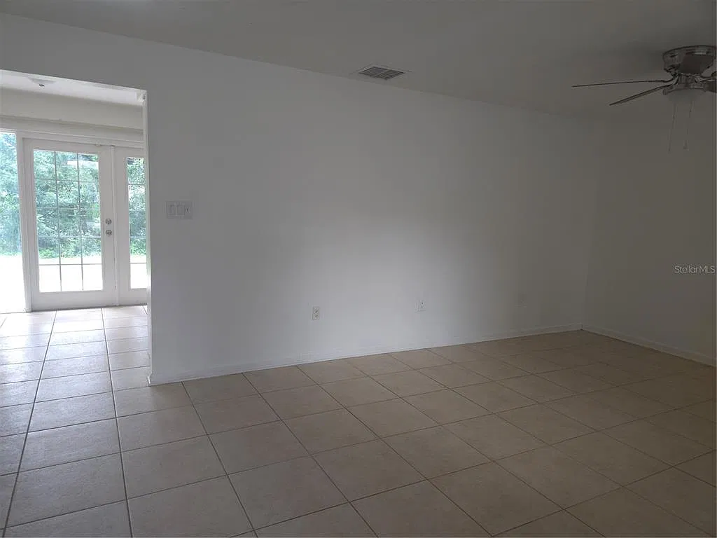 2 bed, 2.0 bath, 947 sqft, $2,200 — Photo 2