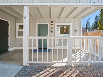 1439 NW Juniper St APT 6, Bend, OR, 97703
