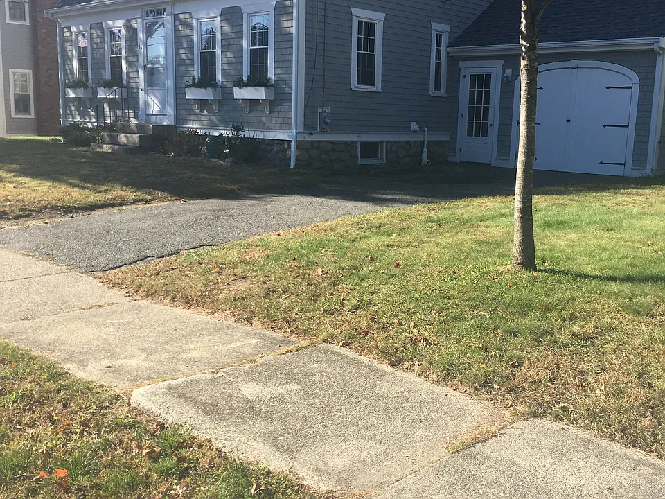 35 Church St