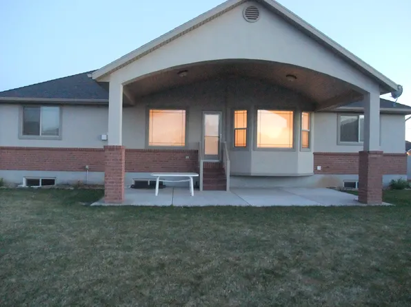 2430 W 650 N, Layton, UT 84041