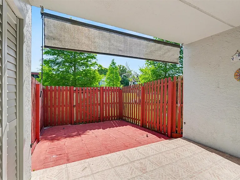 2845 Somerset Park Dr #101 — Photo 18