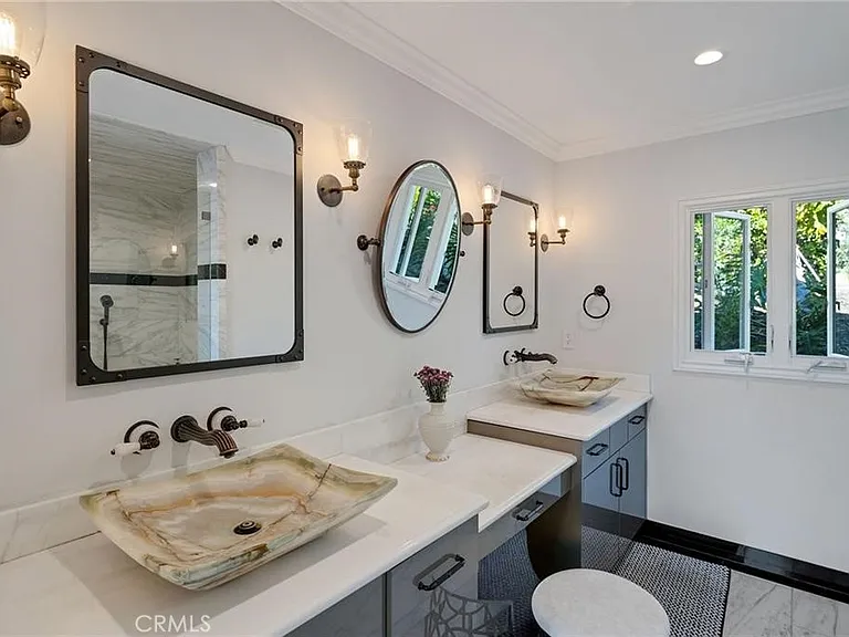 21 Coveview Dr — Photo 52