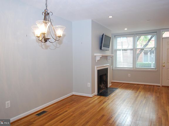 5th image of 507 Colecroft Ct