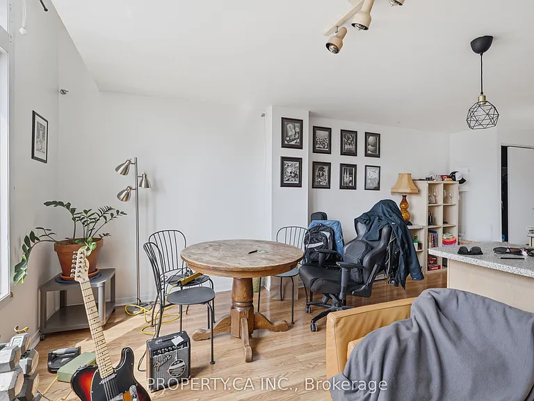 520 Bloor St W #3 — Photo 6