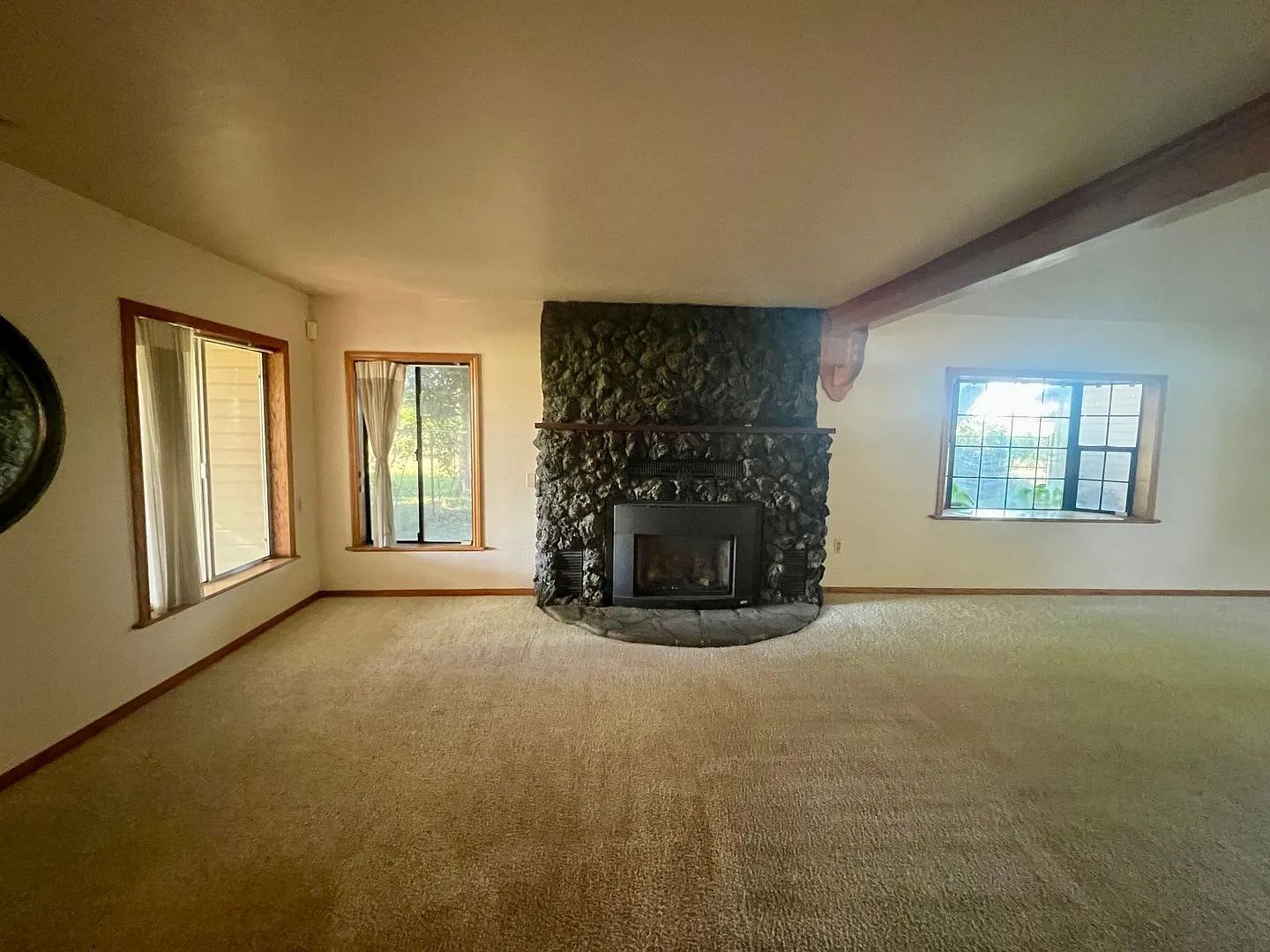 1 Bedroom 1 Bath House & Granny Unit - 2 Bedrooms 1 Bath w/Kitchenette in Los Molinos — Photo 2