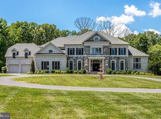 746 Leigh Mill Rd, Great Falls, VA 22066