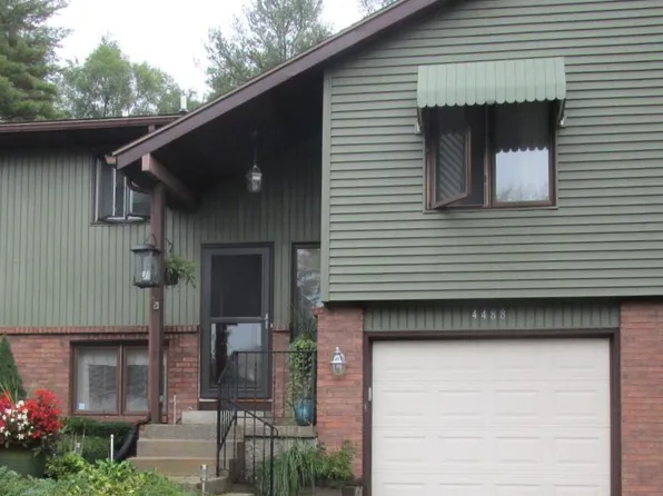 4488 N Valley Dr NE, Grand Rapids, MI 49525
