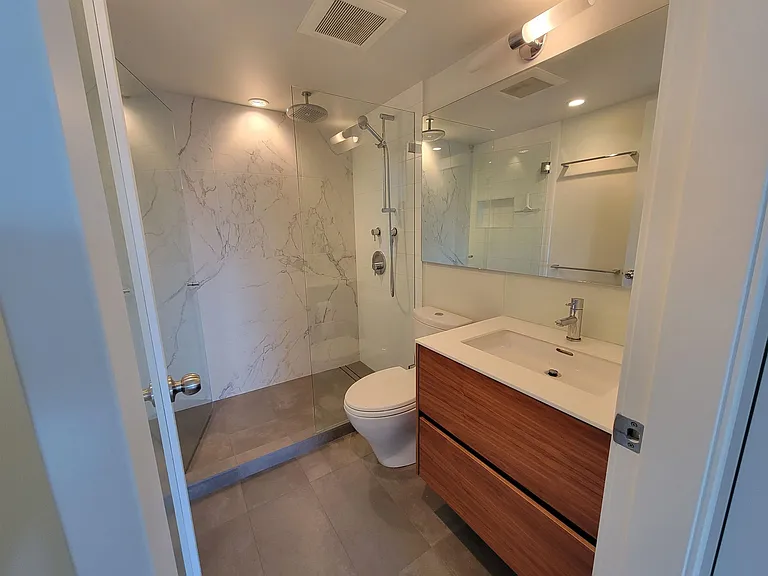 1166 W 11th Ave #701 — Photo 5